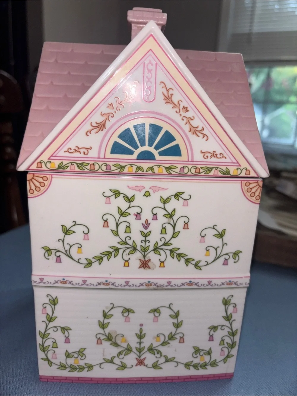 1990 Lenox Sugar Sweet Shoppe Ceramic House Canister - Pink & White